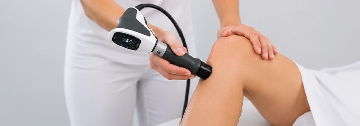 EPAT Shockwave Therapy On Someone's Knee